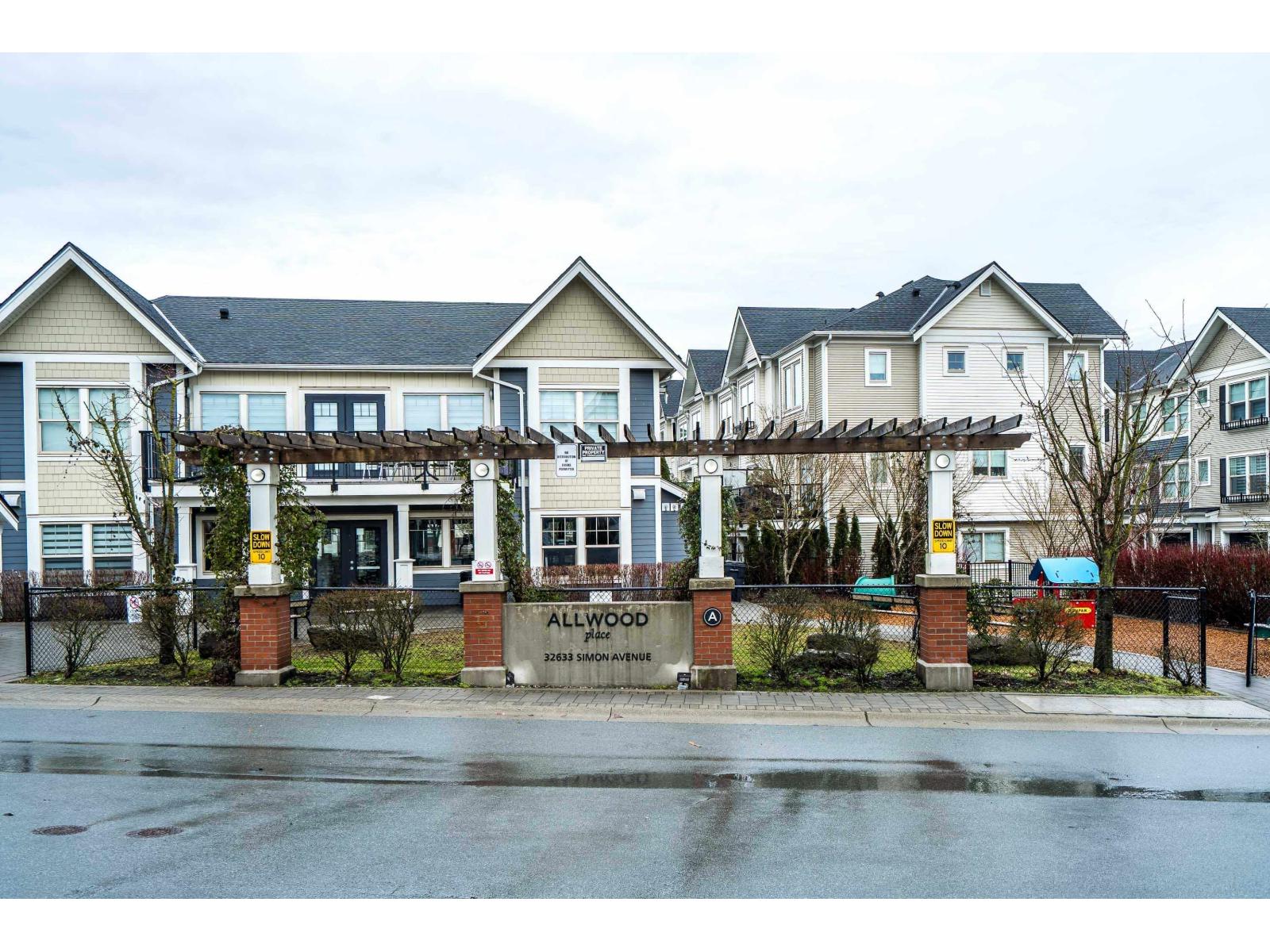 56 32633 SIMON AVENUE
