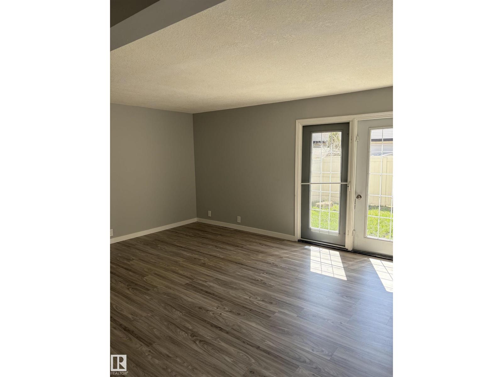 14075 30 ST E NW