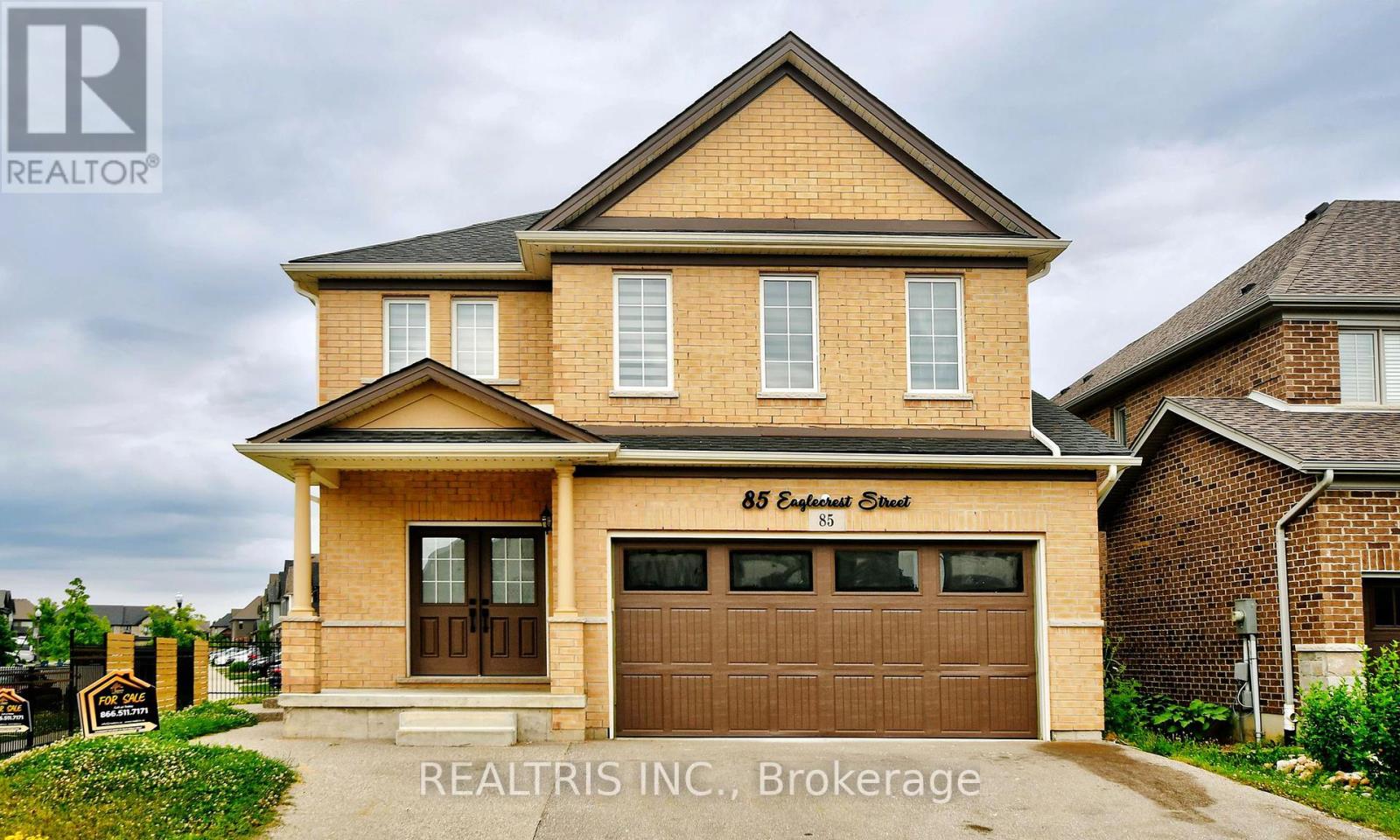 85 EAGLECREST STREET