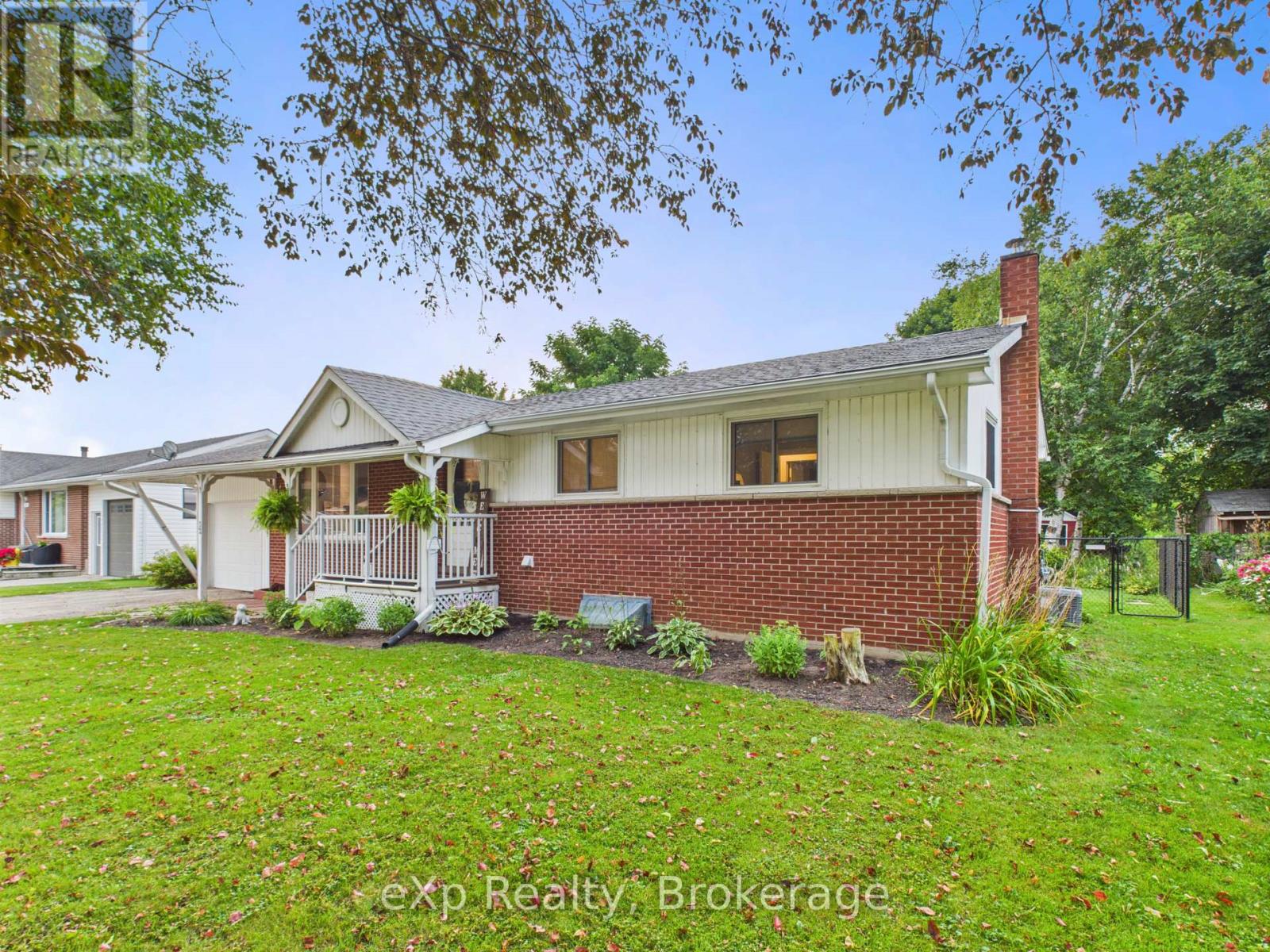 32 CENTENNIAL STREET