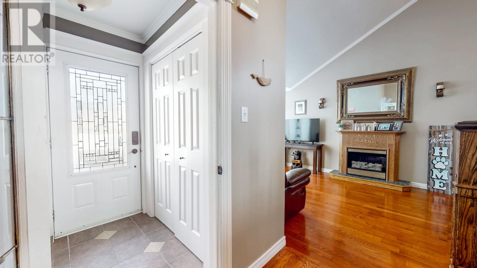 21 Sapphire Crescent