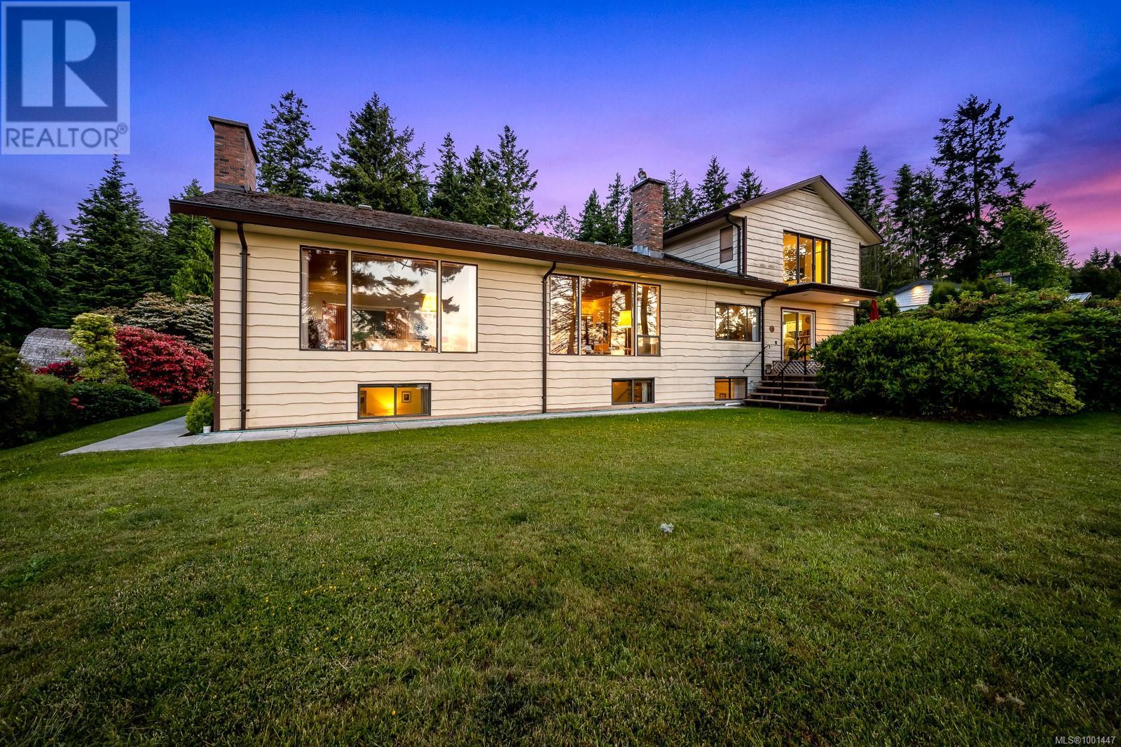 2376 Seabank Rd