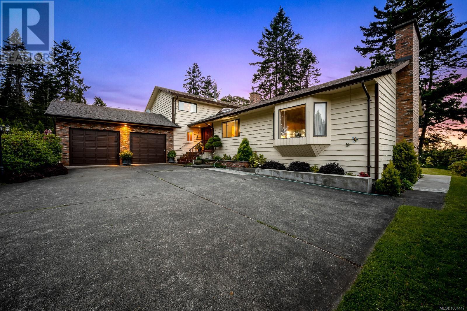 2376 Seabank Rd