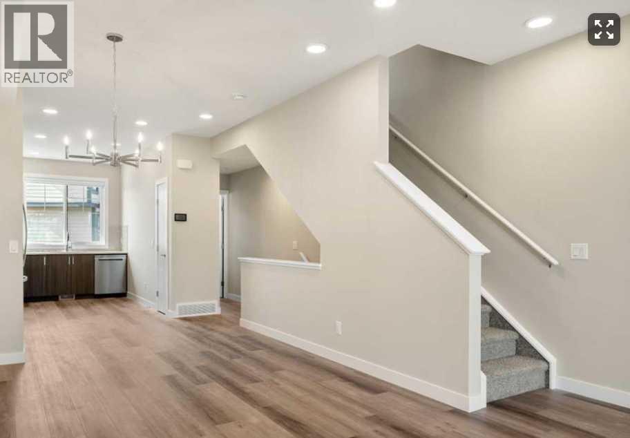 72, 285 Chelsea Court