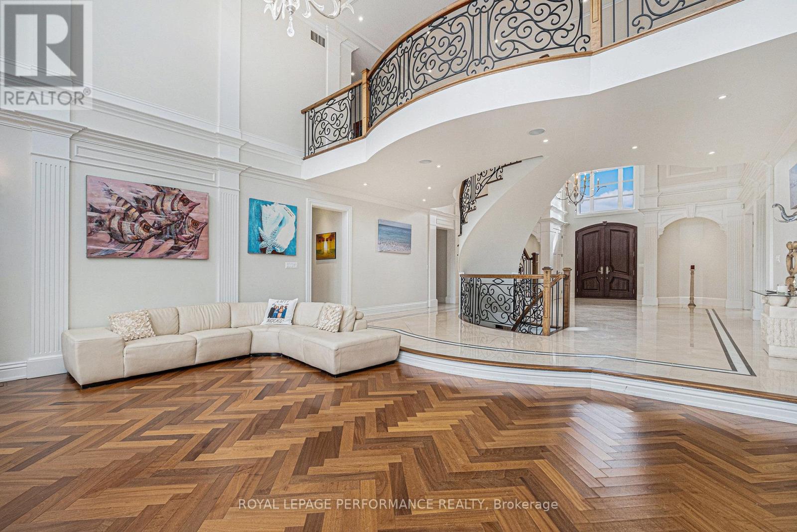 1413 BLACKHORSE COURT