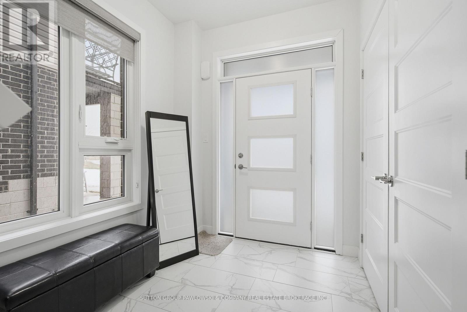 26 - 3380 SINGLETON AVENUE