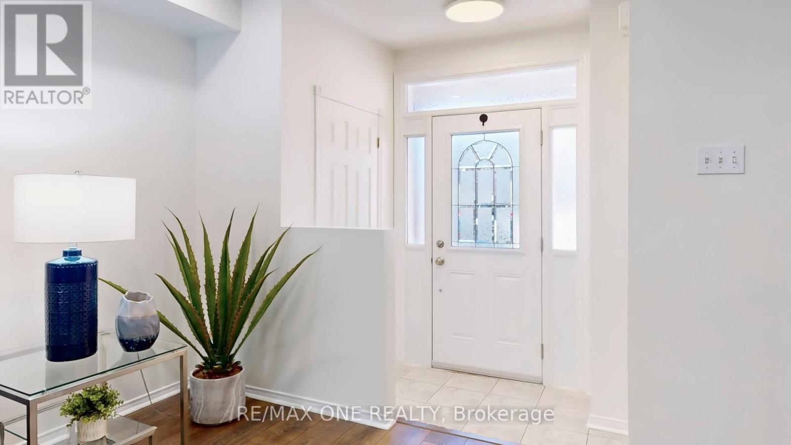 225 WARNER CRESCENT