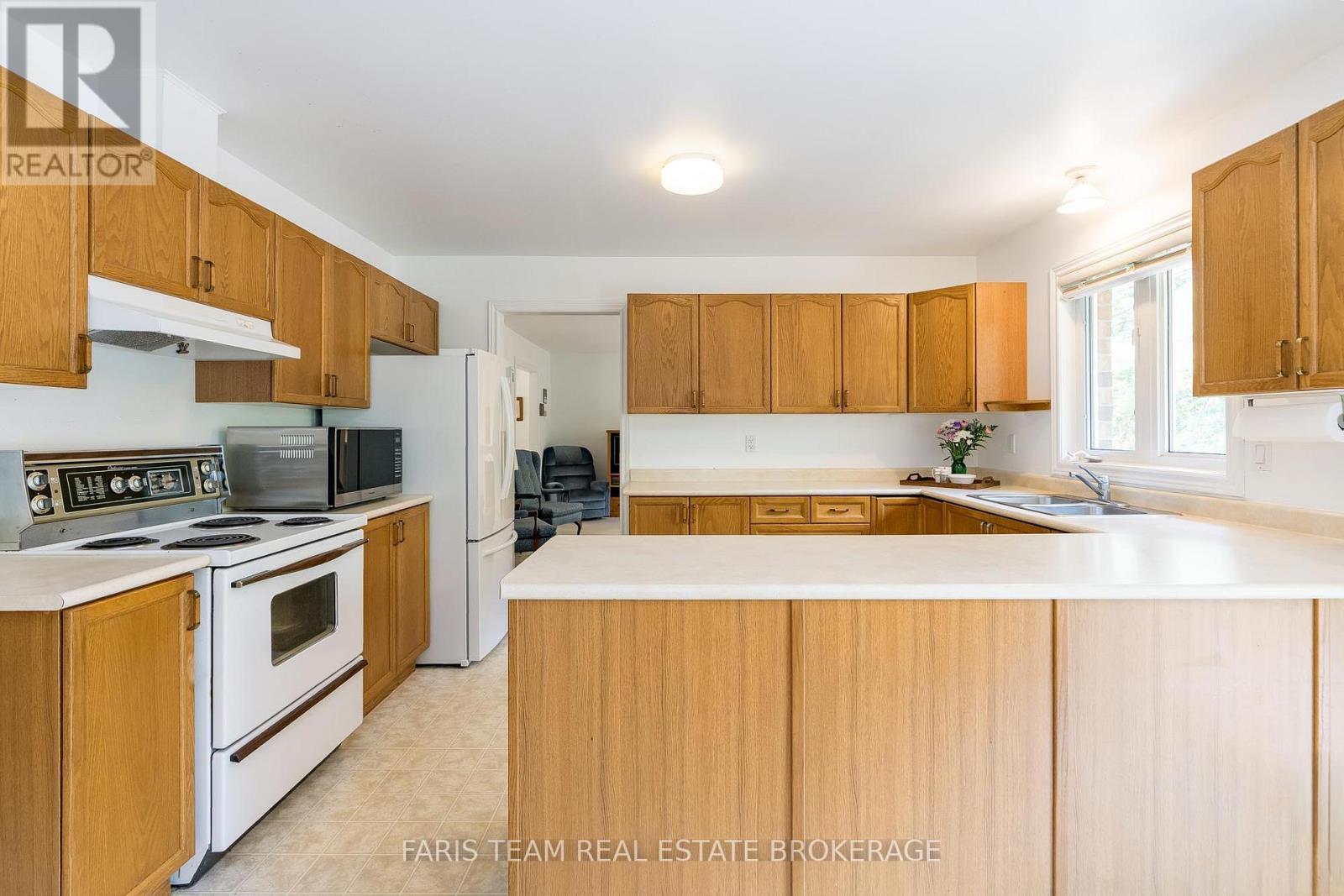 21 FOREST HILL DRIVE