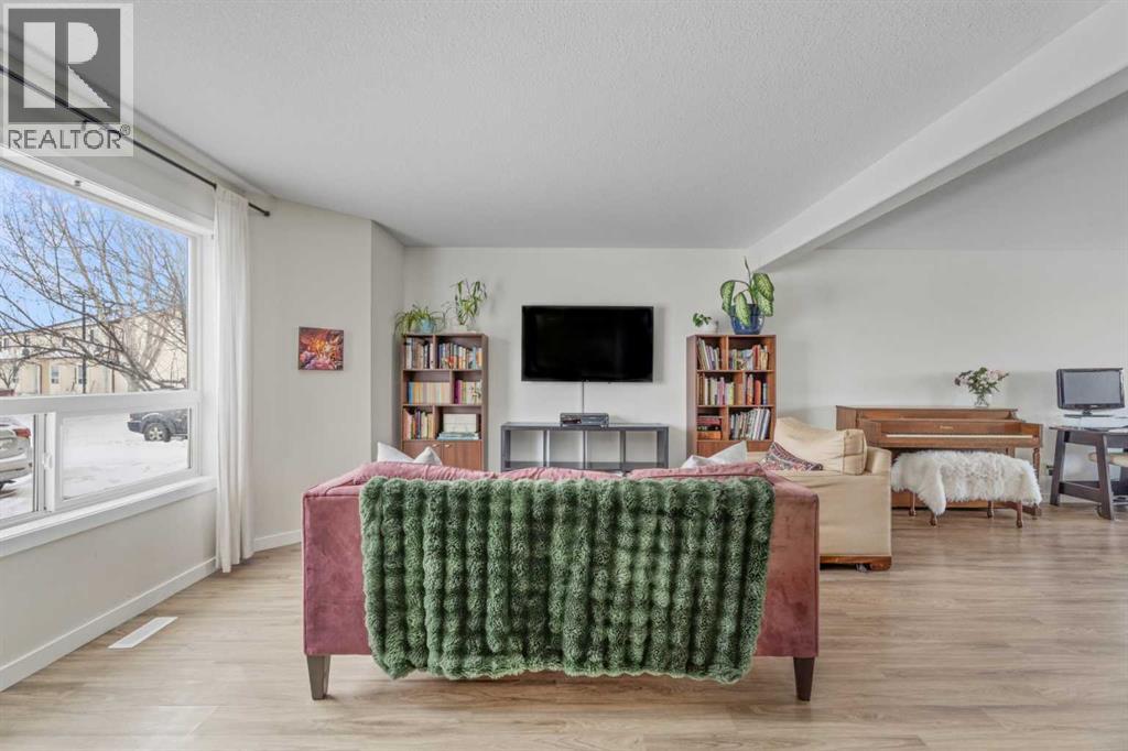 1301 Eagleview Place NW