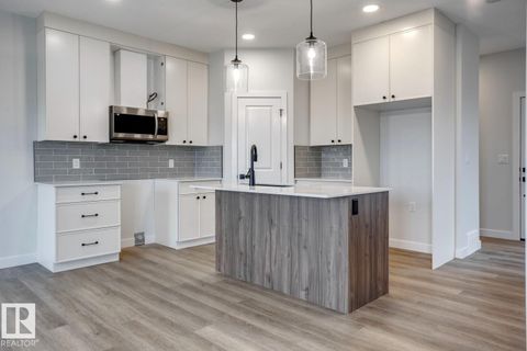 165 CALEDON CR Spruce Grove AB T7X4E3