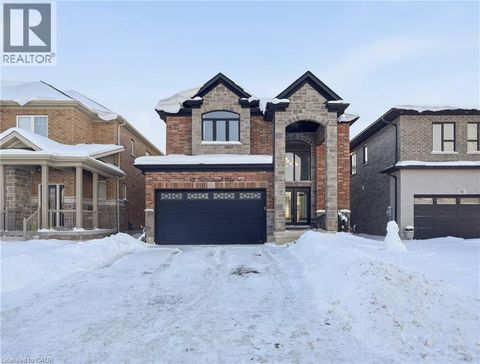 83 HOMESTEAD Way Thorold ON L2V0J8