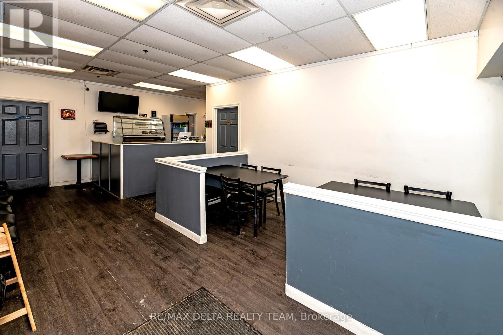 UNIT 27C - 2194 ROBERTSON ROAD