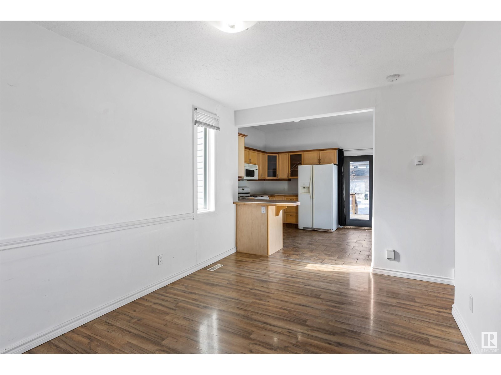 12114 85 ST NW