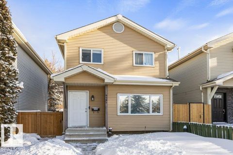 Property photo of 9521 185 st nw, edmonton, AB t5t3t6