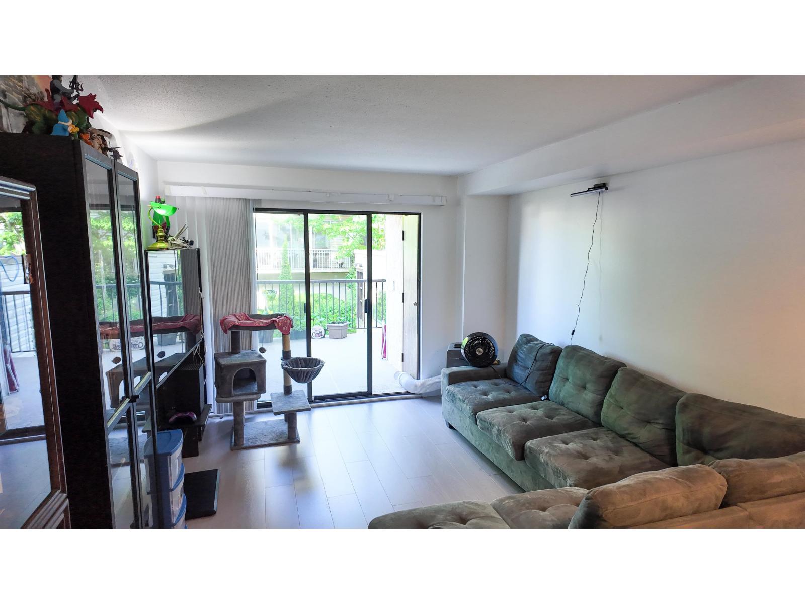 106 32733 BROADWAY EAST STREET