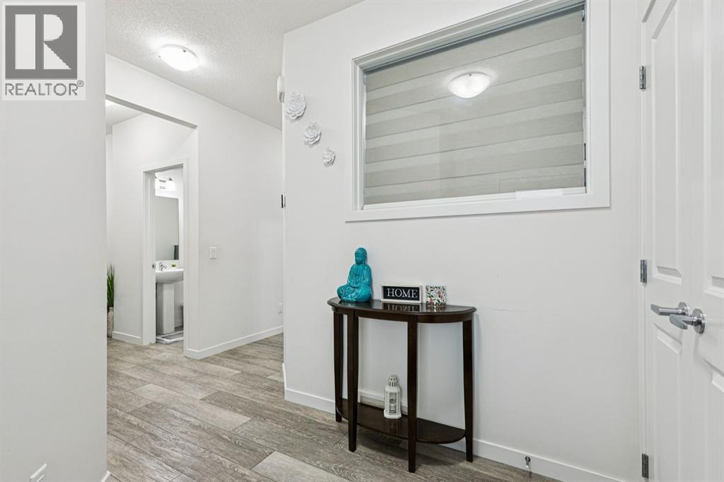 1124 Chinook Gate Bay SW