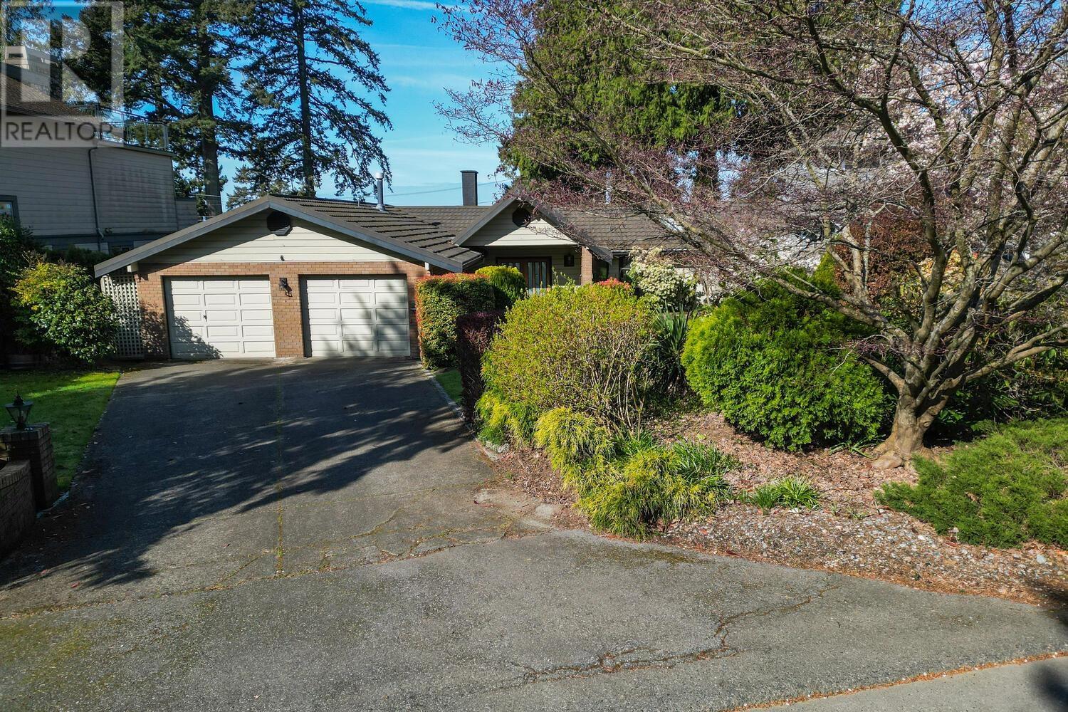 51 ENGLISH BLUFF ROAD