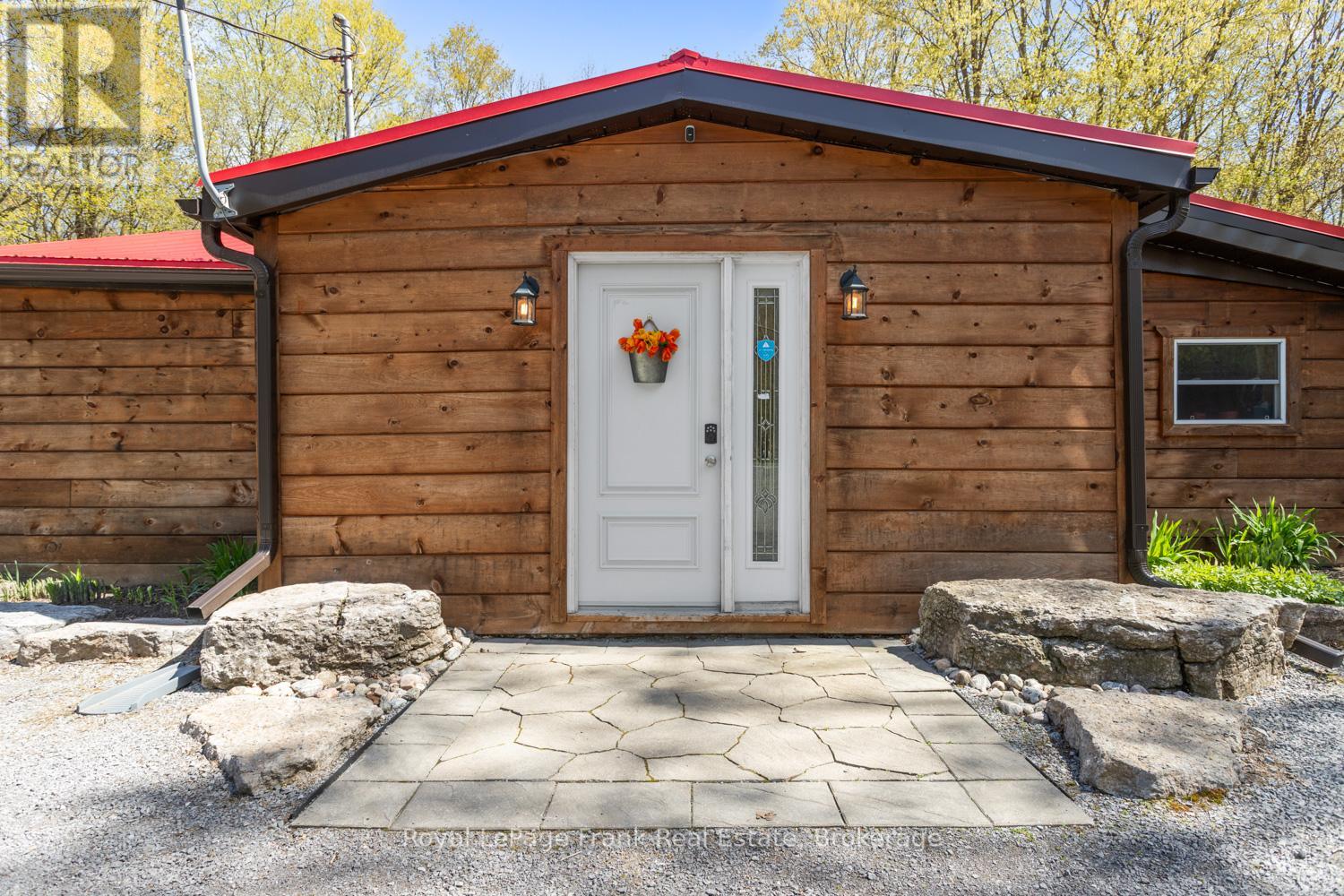 340 QUIN-MO-LAC ROAD