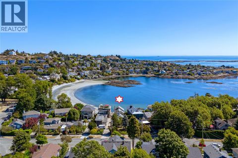 157 Robertson St Victoria BC V8S3X3