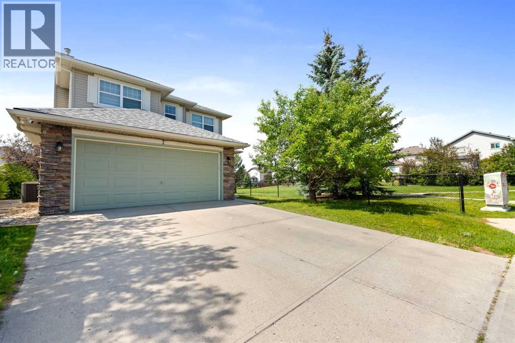 7 Country Hills Park NW