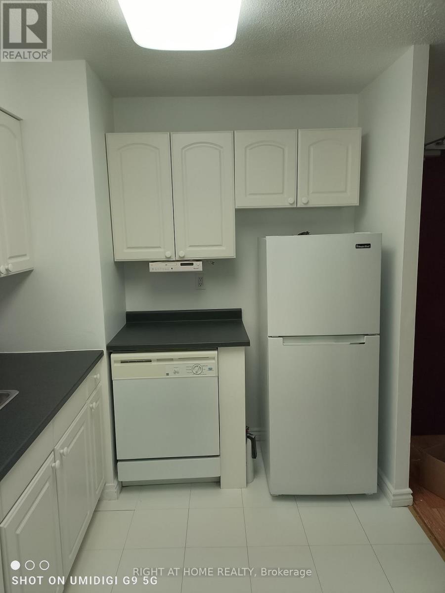 1210 - 10 TAPSCOTT ROAD