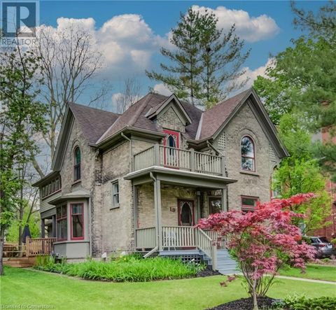 19 ROLAND Street Kitchener ON N2G1K5