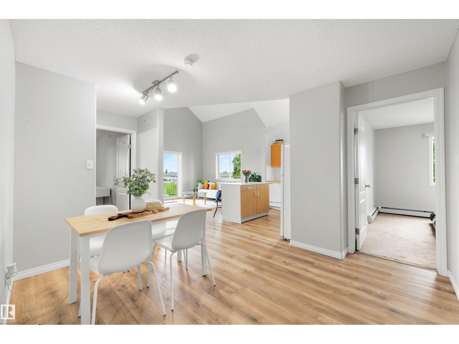 #427 3425 19 ST NW