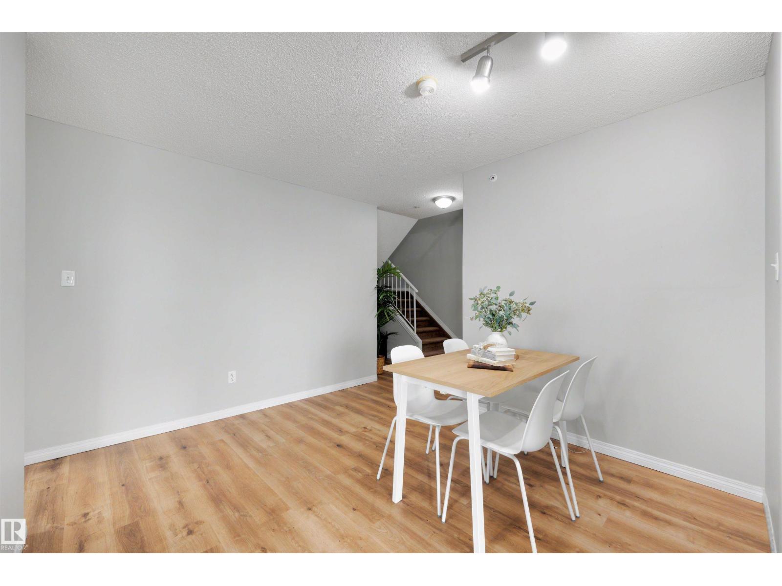 #427 3425 19 ST NW