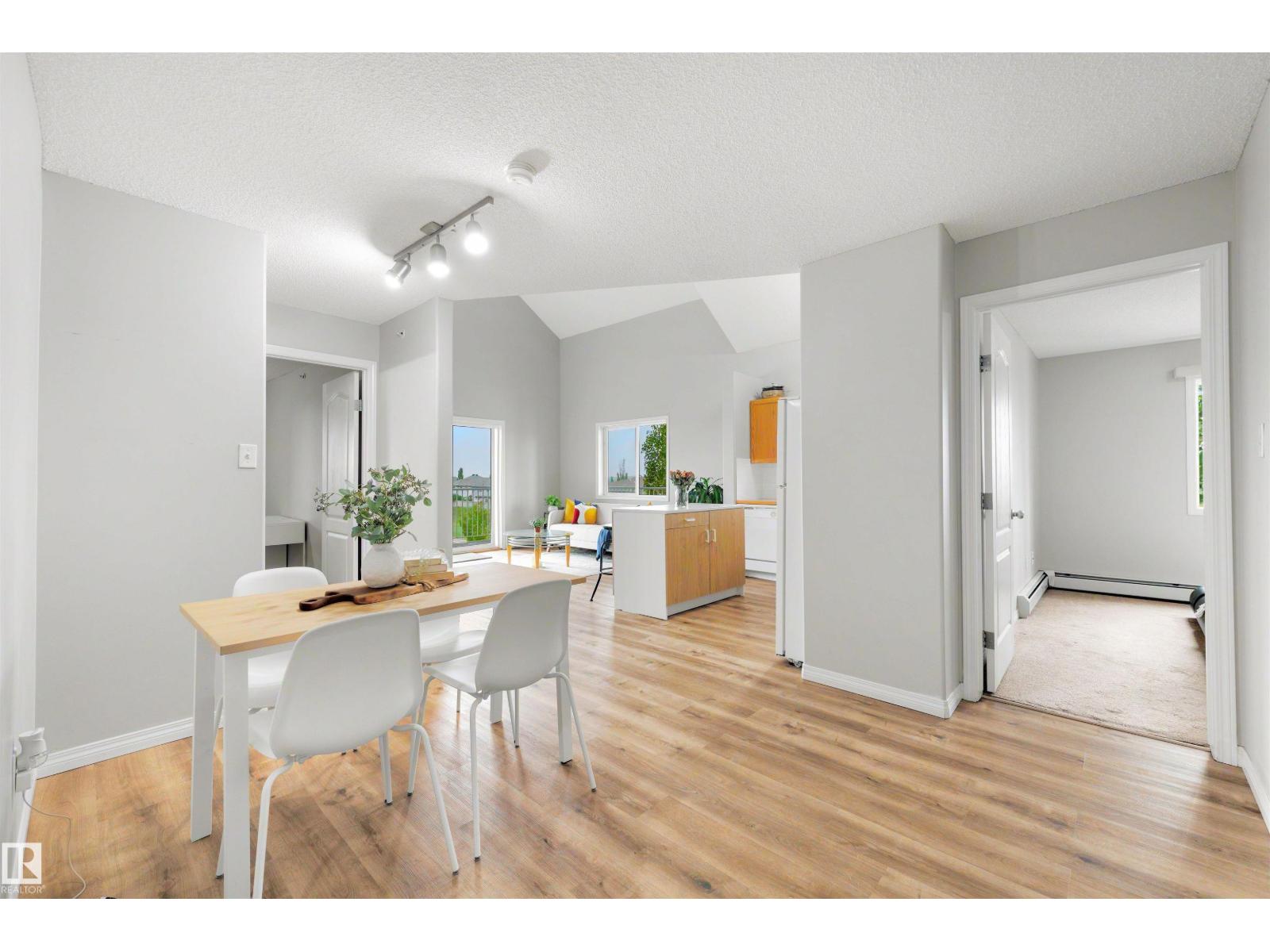 #427 3425 19 ST NW
