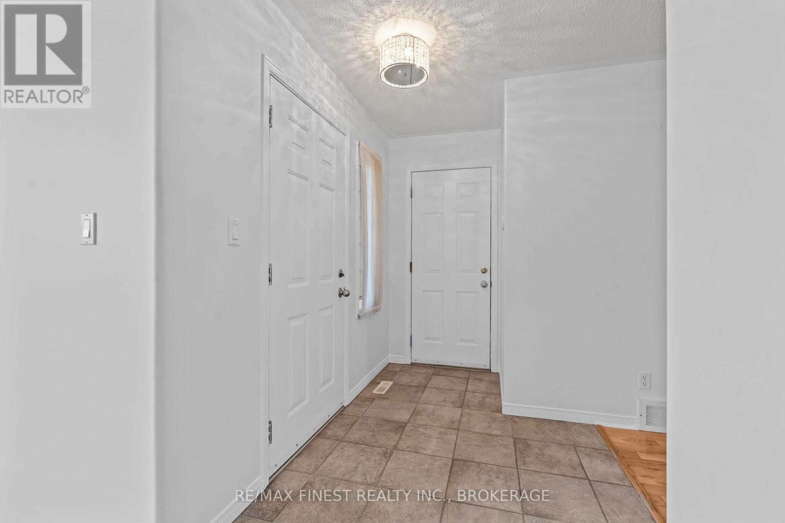826 MARSH CRESCENT