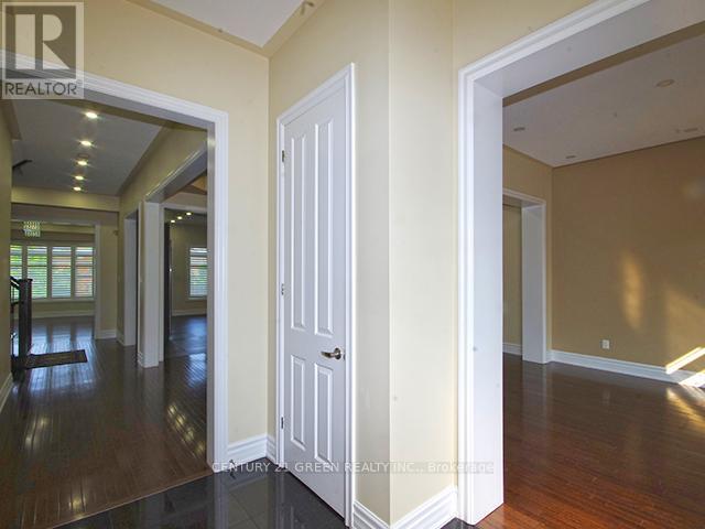 15 INTERLACKEN DRIVE