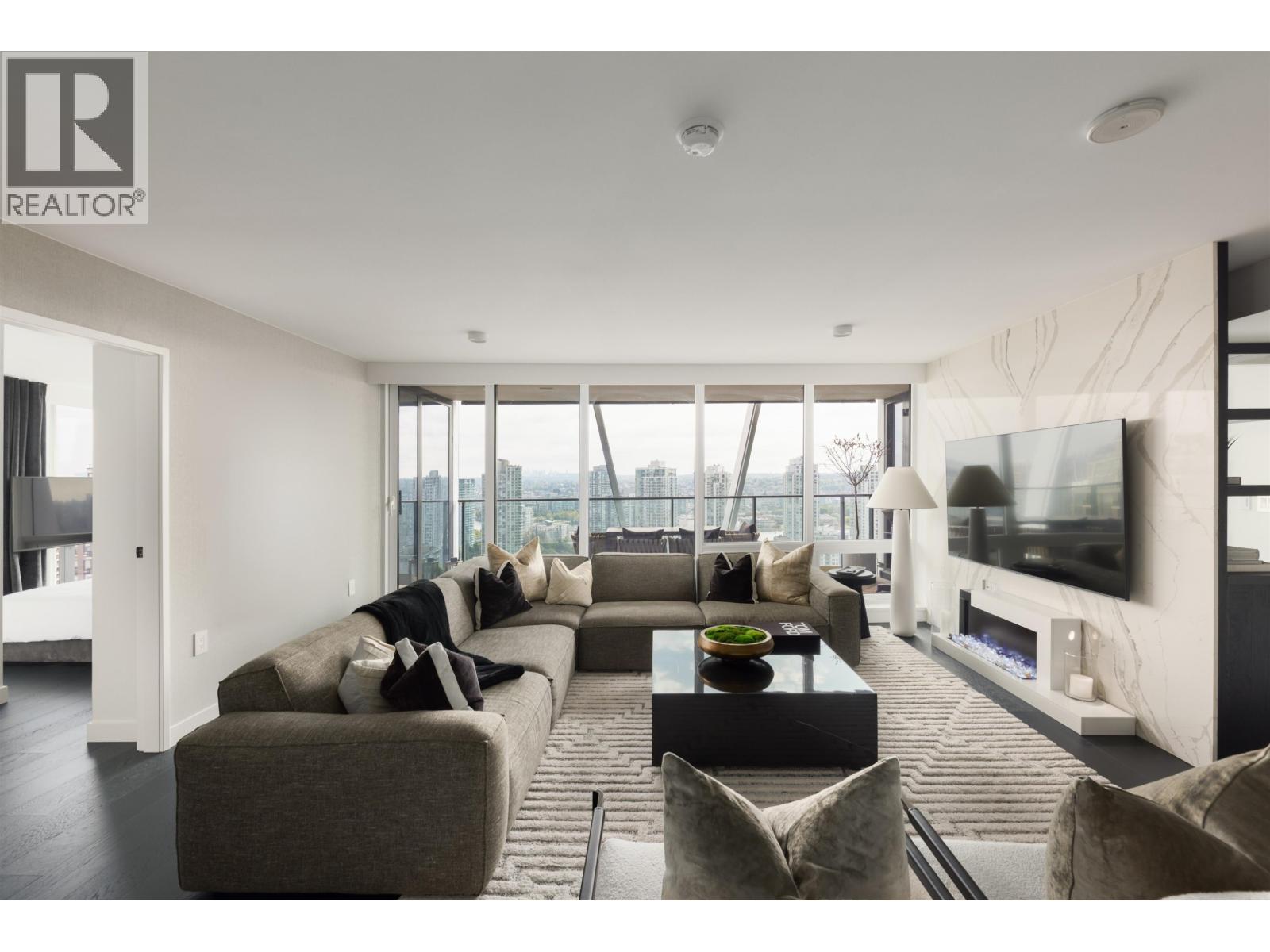 2504 1111 RICHARDS STREET