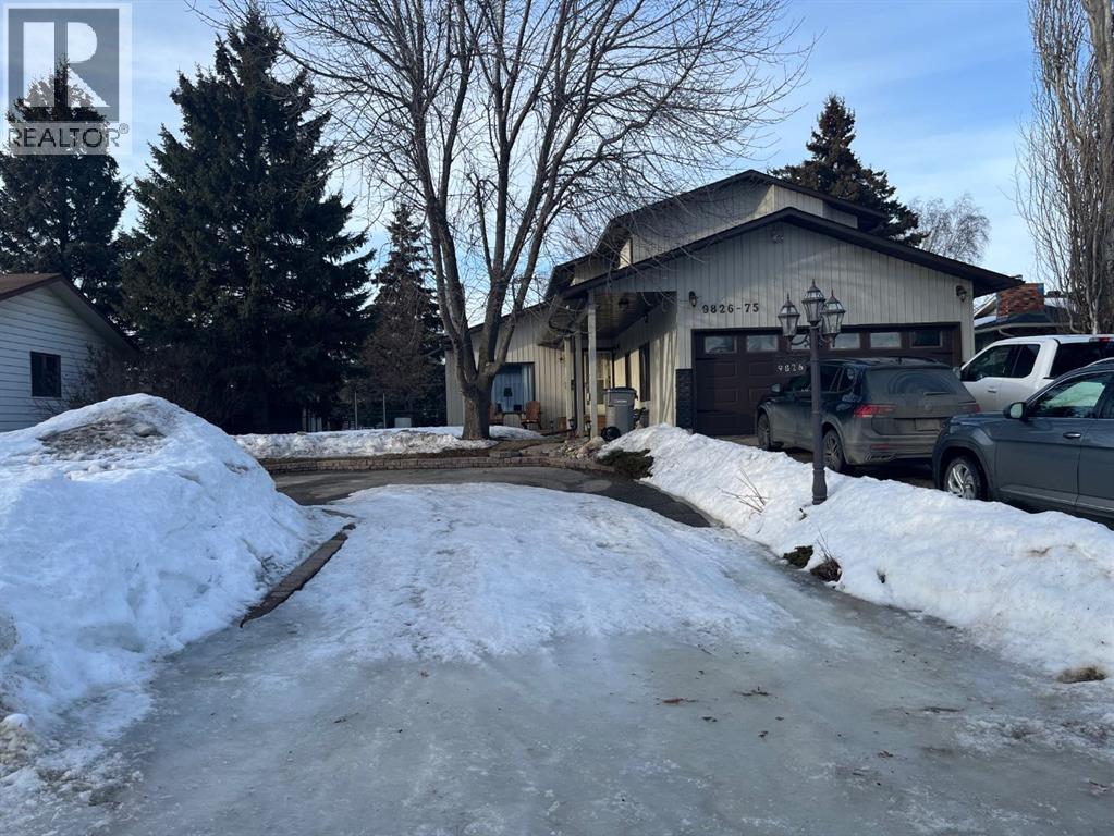 9826 75 Avenue