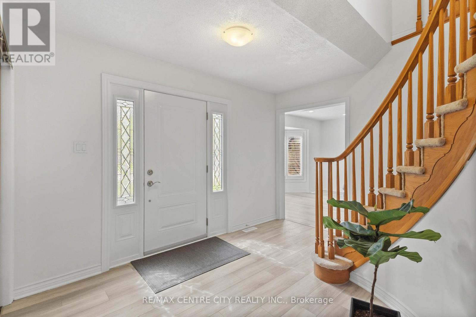 83 BRACEBRIDGE COURT