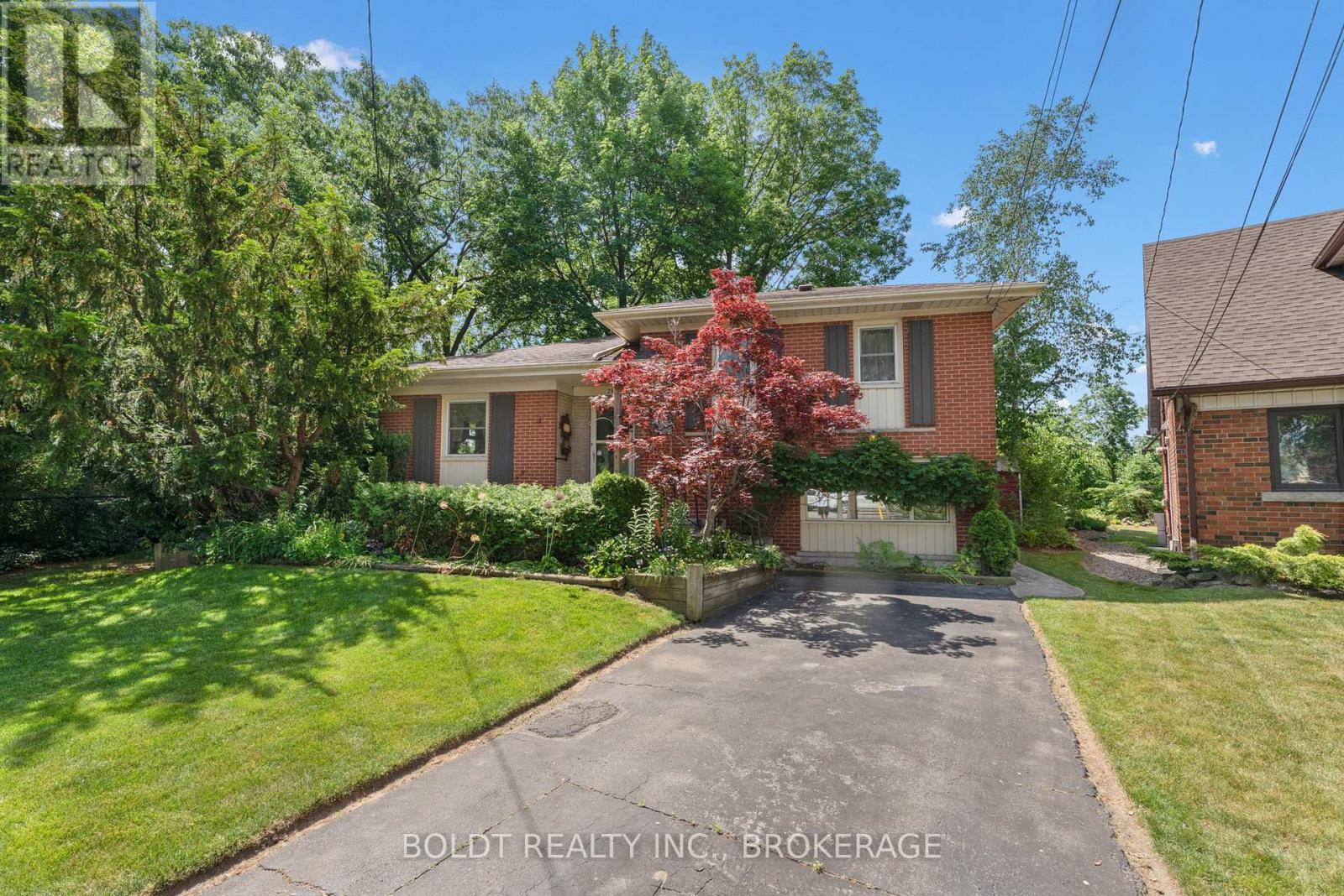 21 BELAND COURT