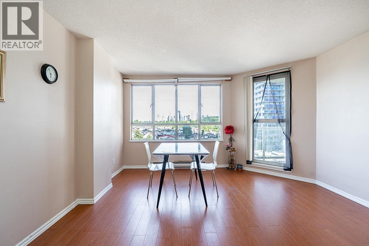 910 3489 ASCOT PLACE