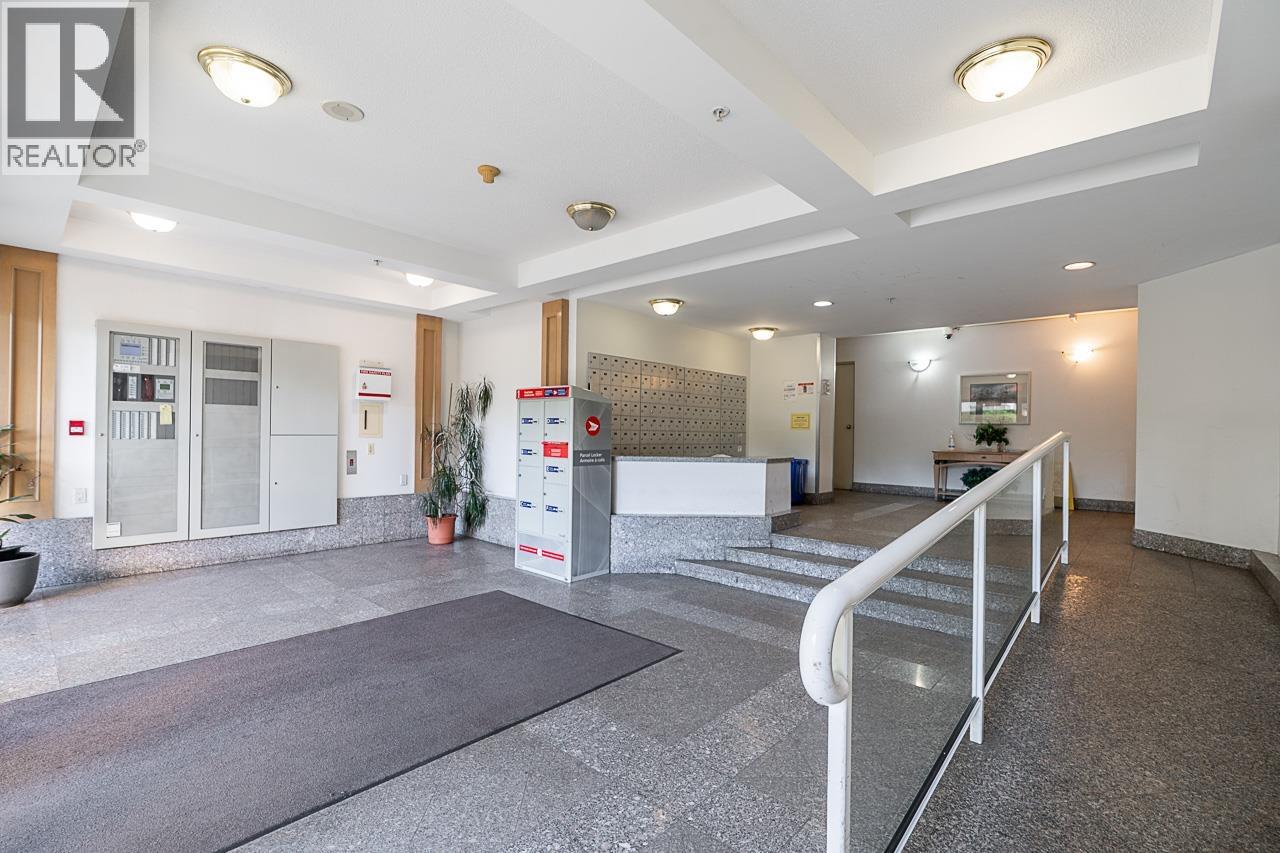 910 3489 ASCOT PLACE