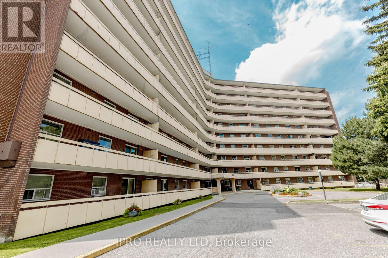 103 - 3555 DERRY ROAD E