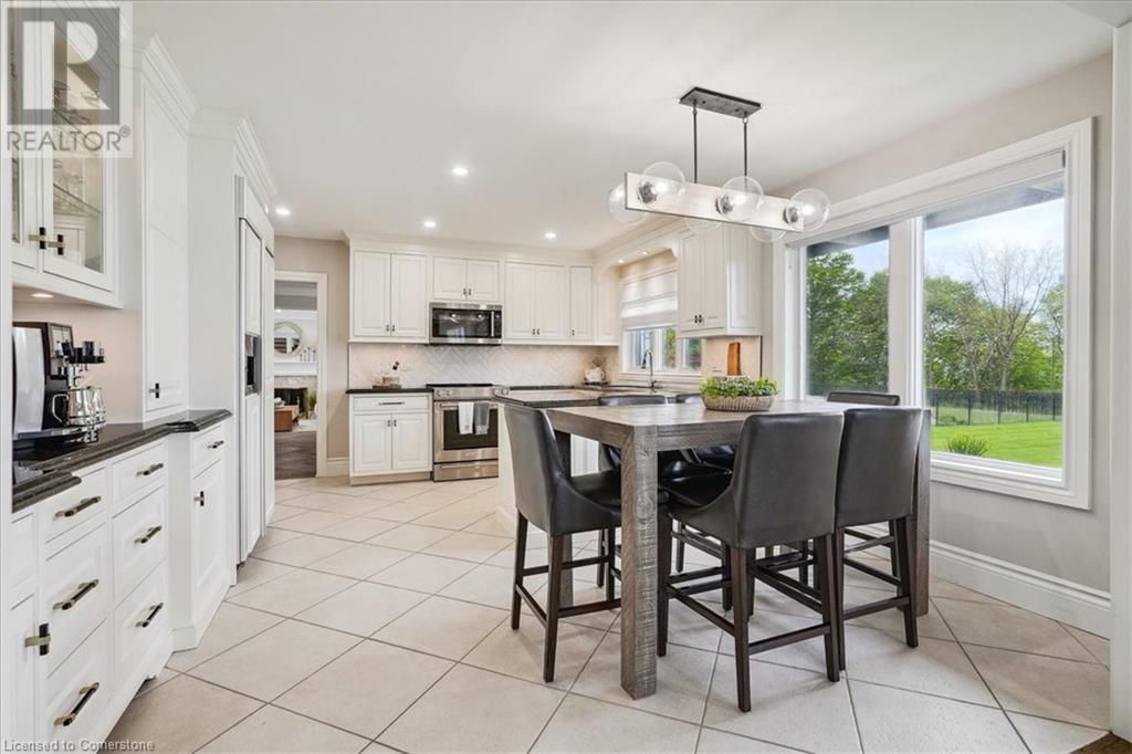 10 AZALEA Court