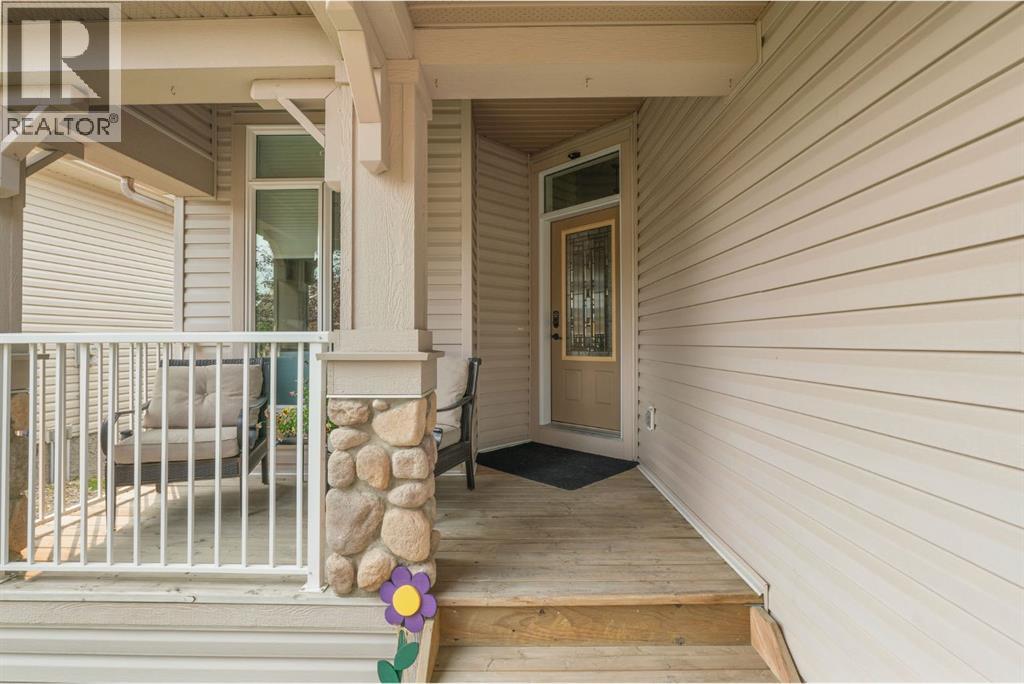 204 Sunset Square