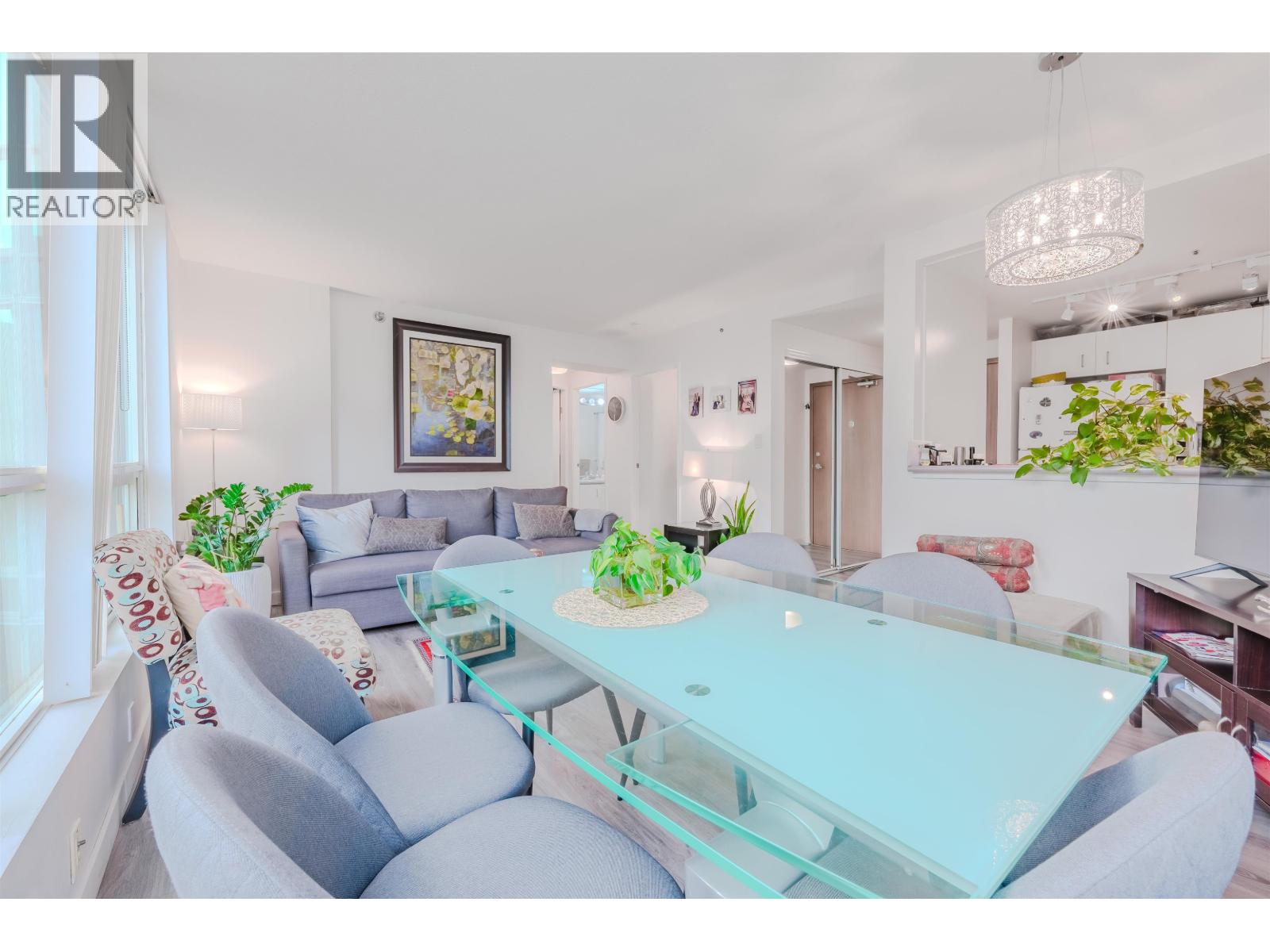 1204 555 JERVIS STREET