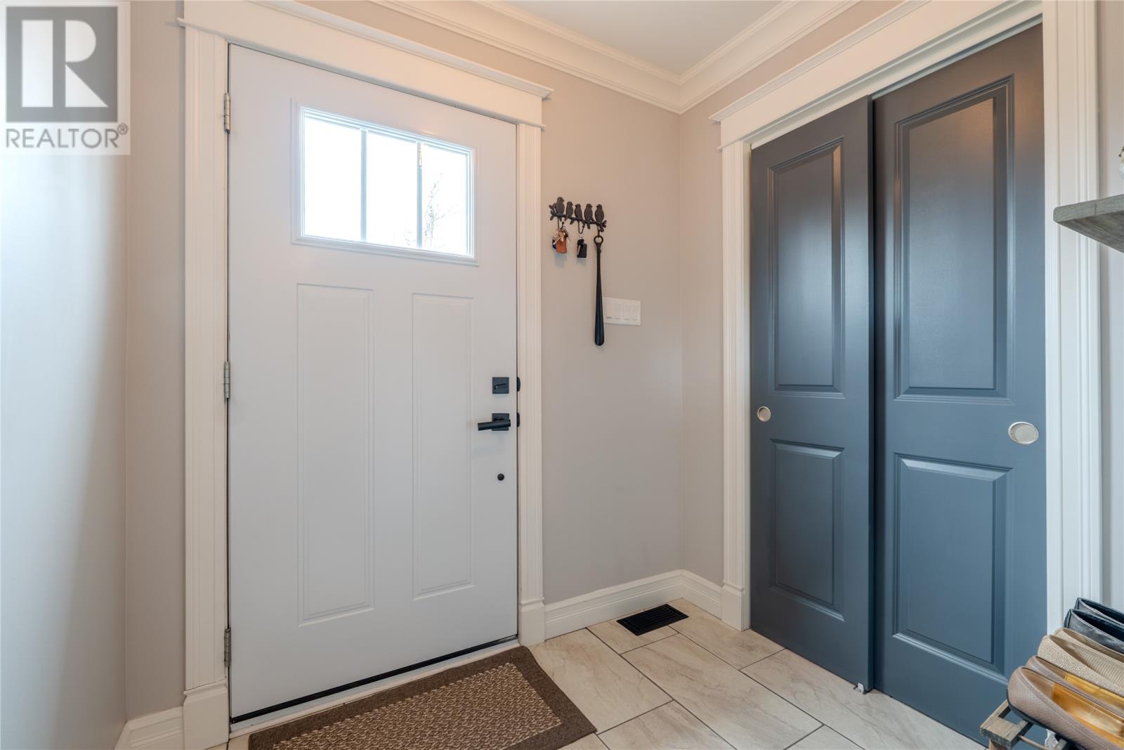 6 Tuscany Place