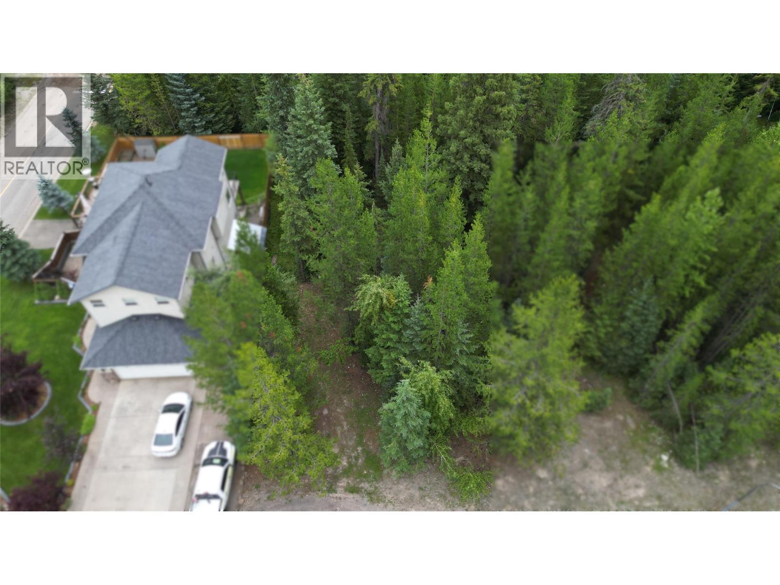 39 Douglas Crescent