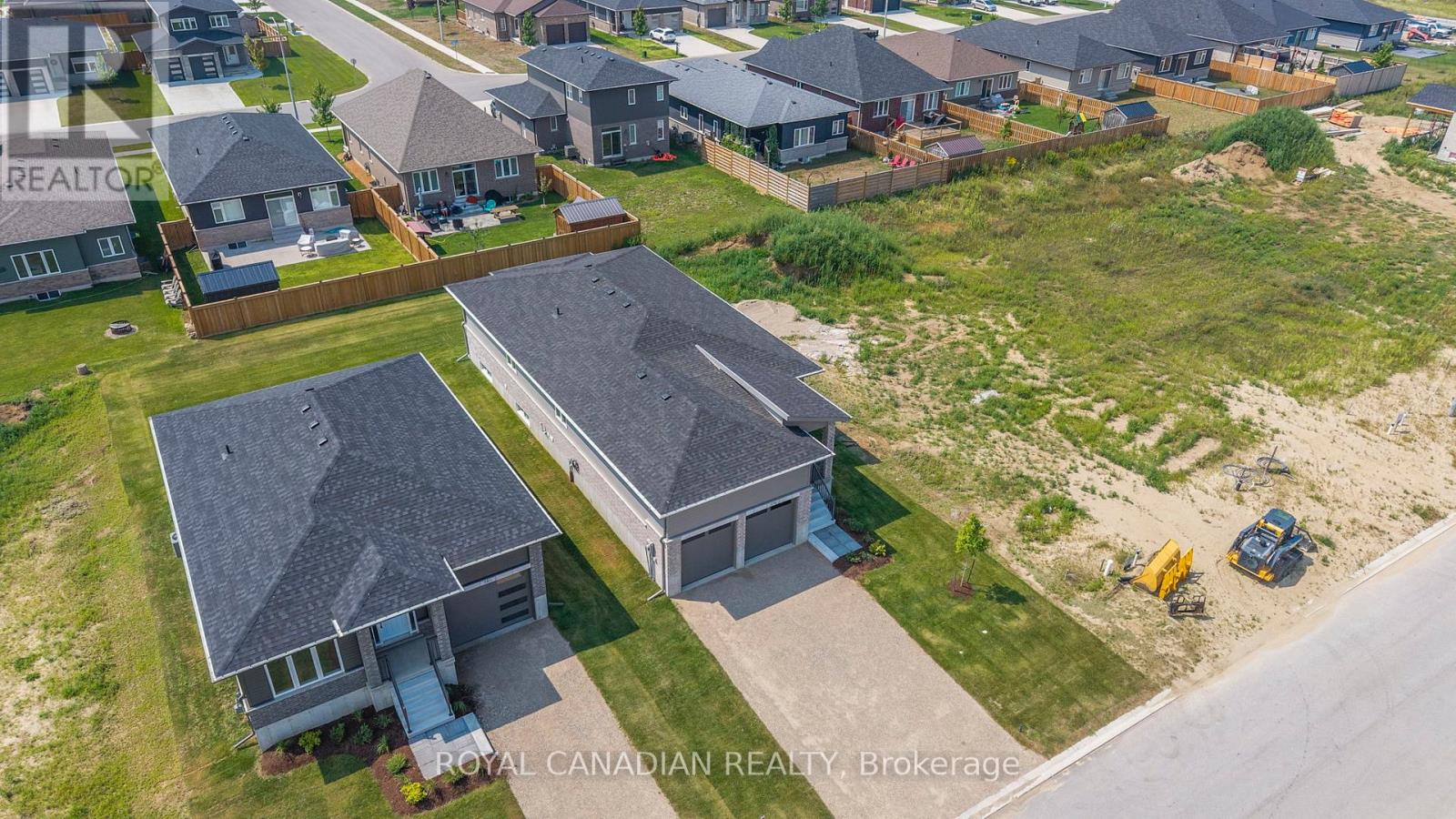 376 HAWTHORNE STREET