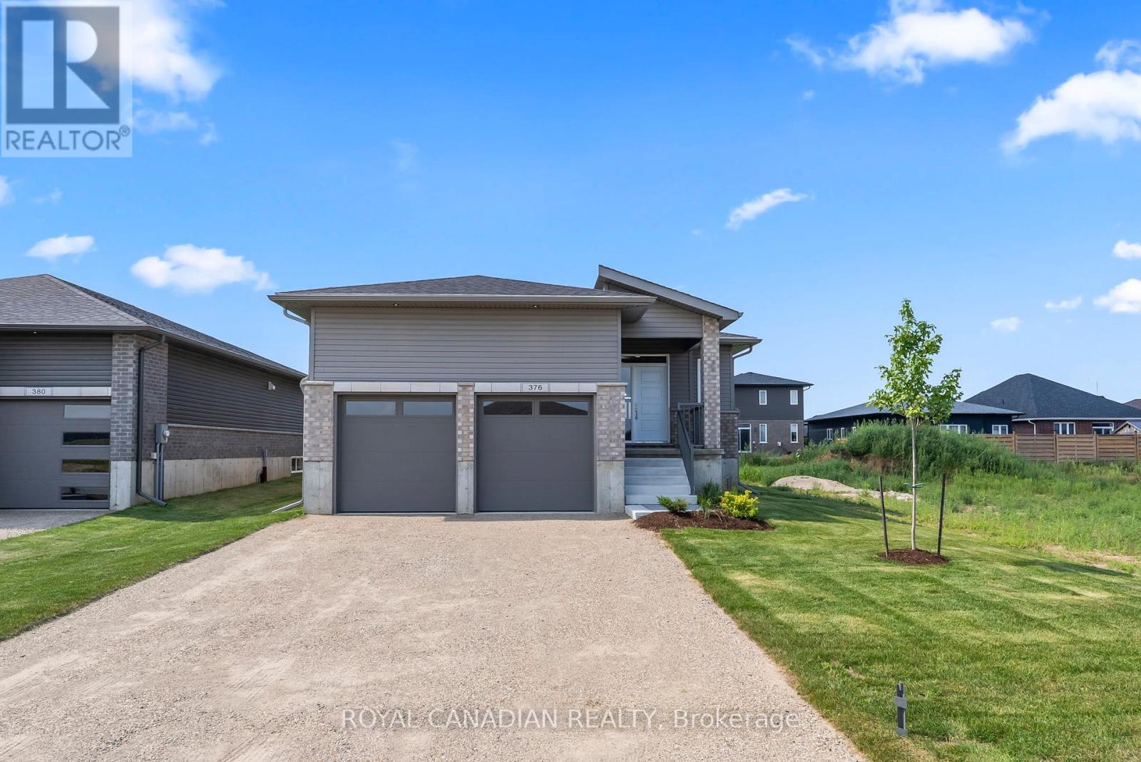 376 HAWTHORNE STREET