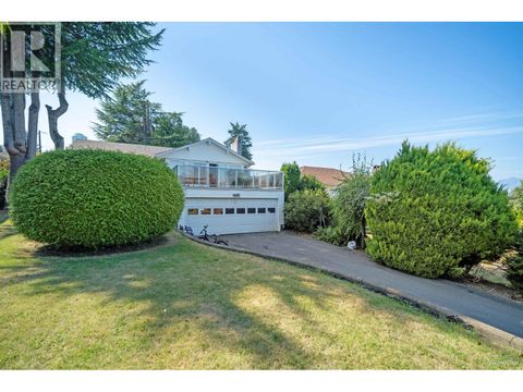 5681 SARDIS CRESCENT Burnaby BC V5H3K4