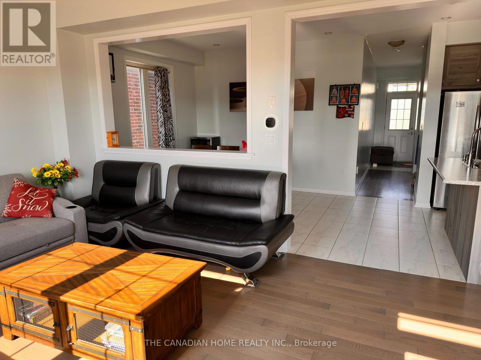22 LEGACY LANE