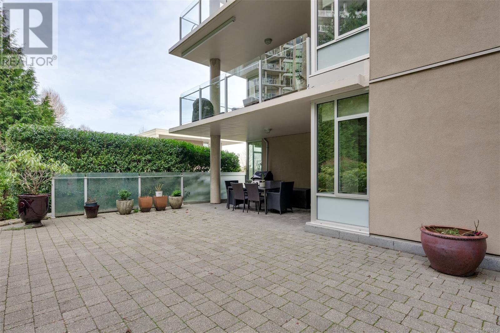 101 748 Sayward Hill Terr