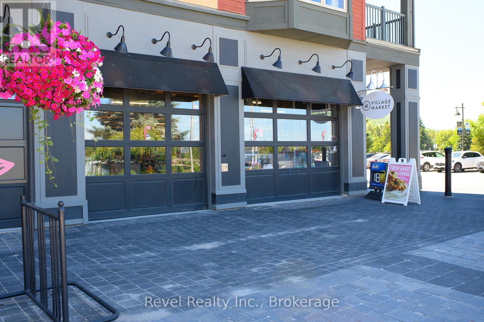 15 - 156 JOZO WEIDER BOULEVARD
