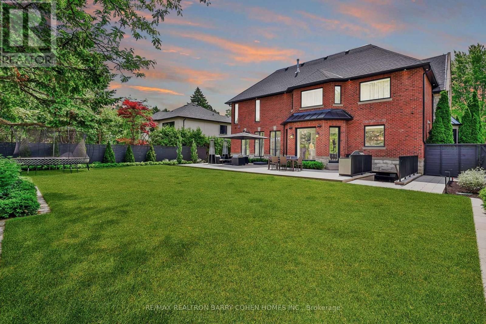 148 HIGHLAND CRESCENT